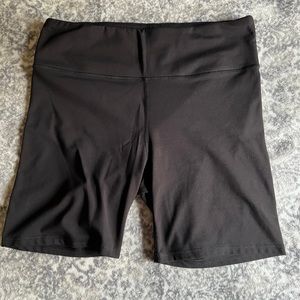 Mono B bike shorts